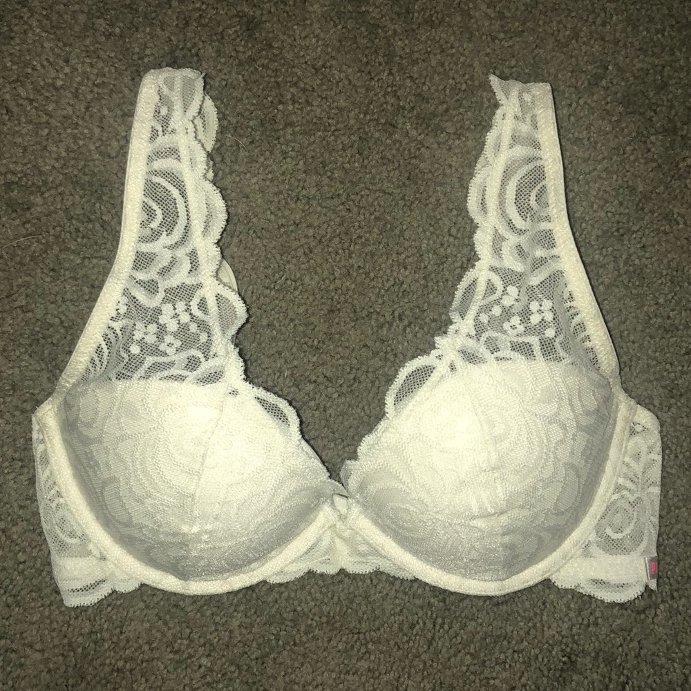 White Lace VS PINK bra